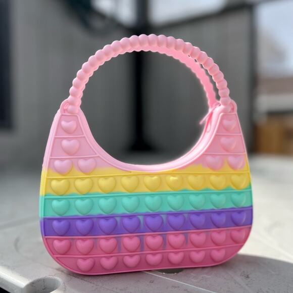 Heart Shaped Pop It Handbag - Picture 1 of 3